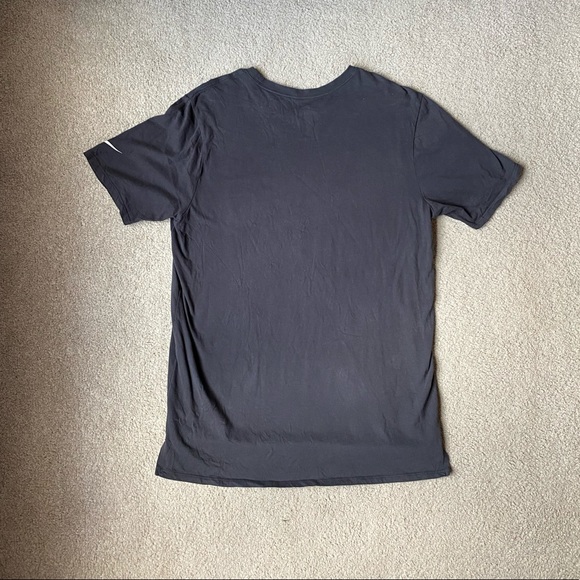 Gray Nike T Shirt - Picture 3 of 5